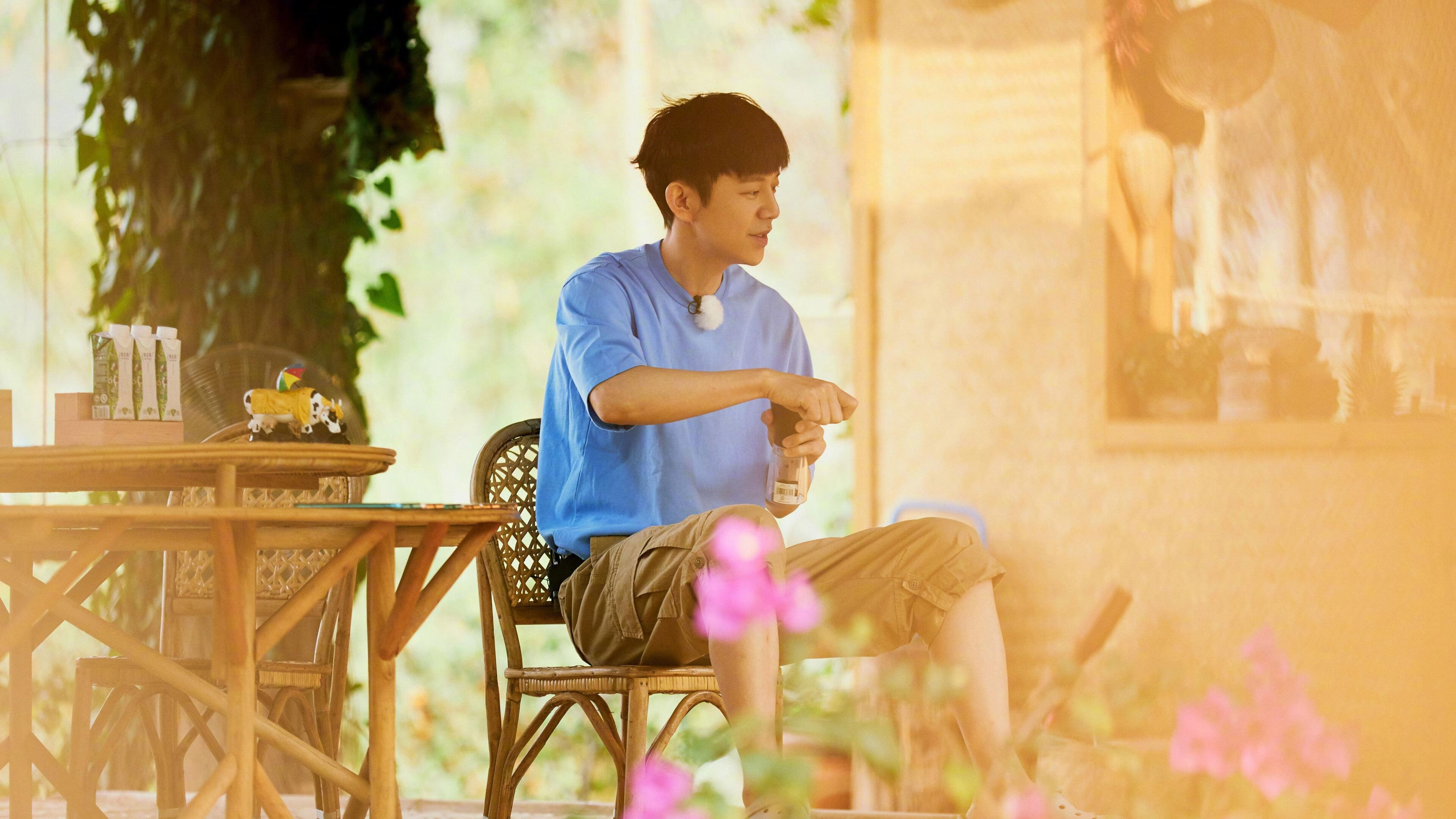 开云·体育官网APP下载-“峡谷穿梭：深山中的极速冲刺”，穿过峡谷