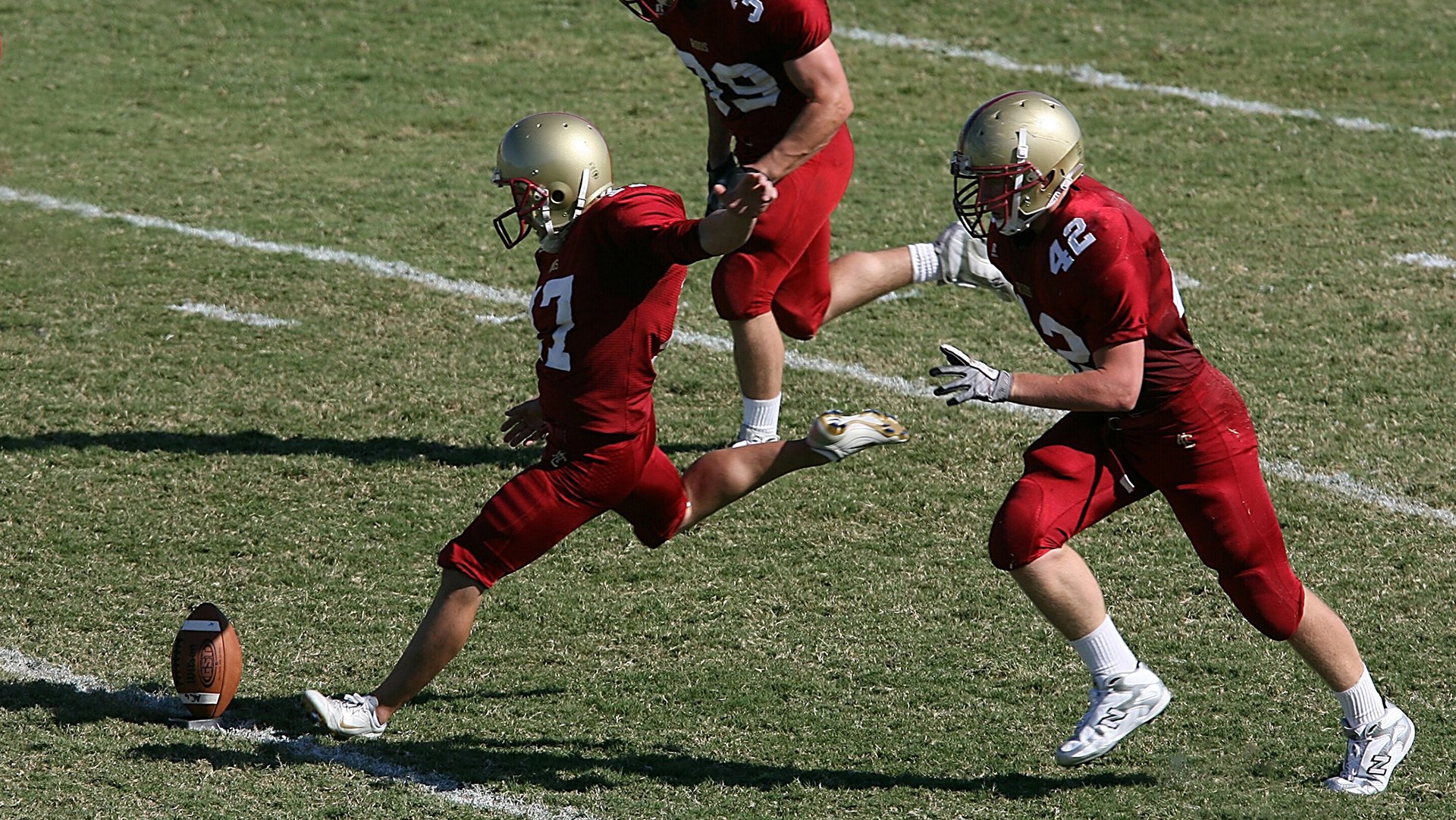 kaiyun网站-不同年龄段足球训练课程体系逐步完善，定制化发展趋势明显，足球训练多大年纪合适